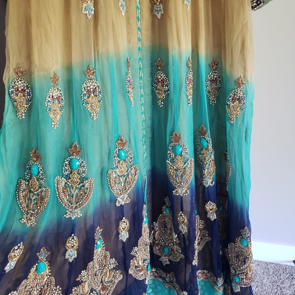 Pakistani dress formal - Picture 4 of 5